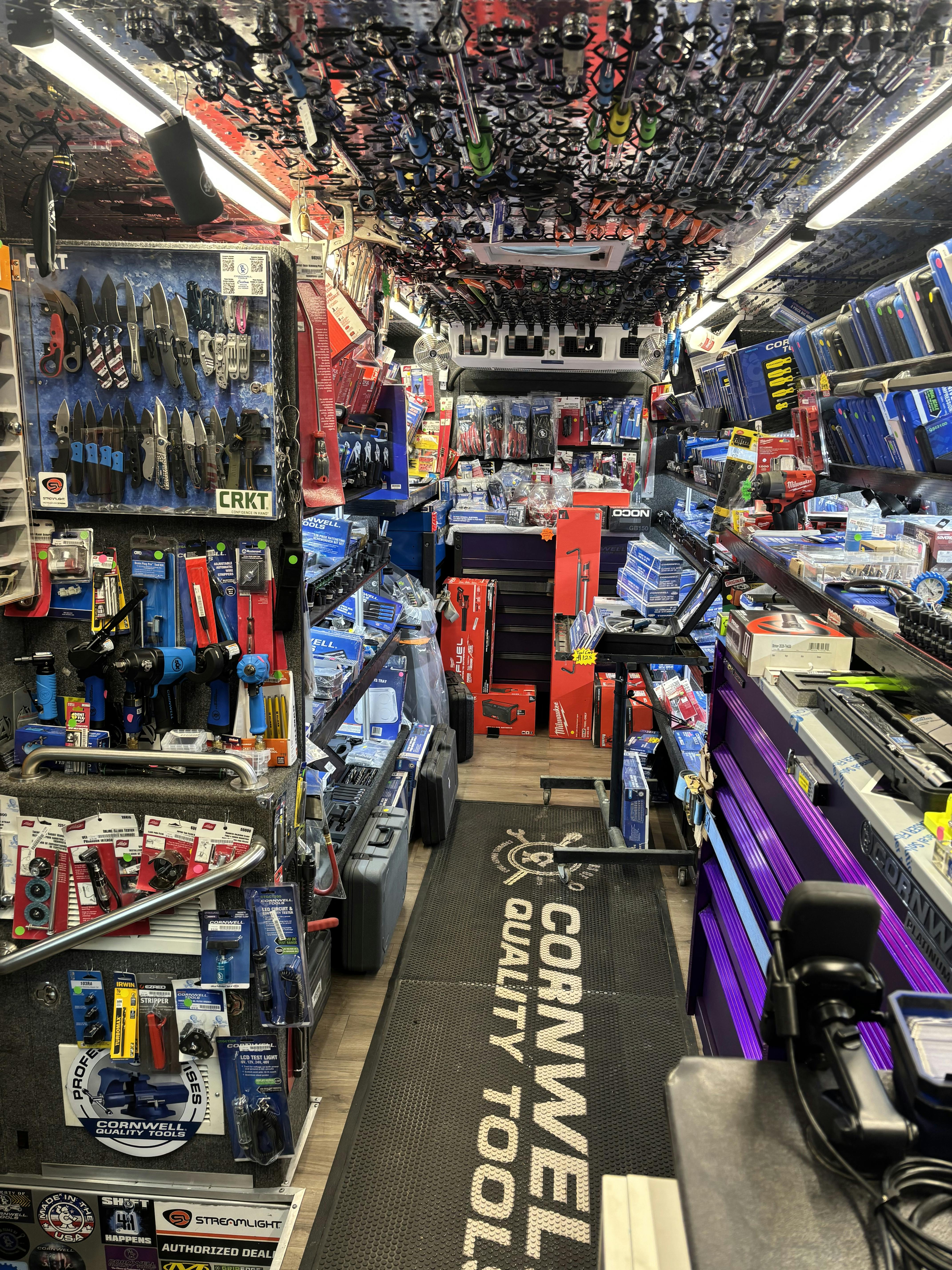 It's important to keep a variety of smaller A/C tools on your truck like gauge sets, vacuum pumps, and oil injectors.