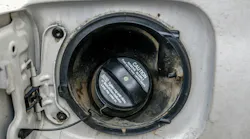 Fuel cap