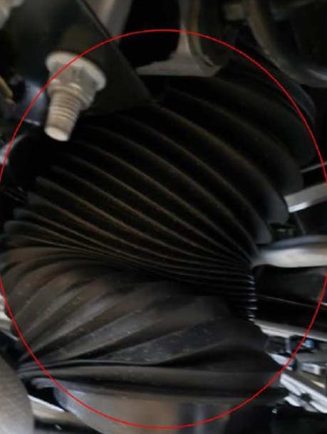 Example of deformed air spring boot.