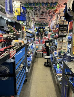 The aisleway stays free of clutter, allowing technicians to move about freely and look for what they need. The aisleway stays free of clutter, allowing technicians to move about freely and look for what they need.