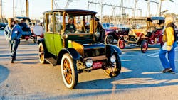 Figure 2 — Baker Electric vehicle Figure 2 — Baker Electric vehicle