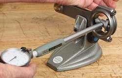 Set a bore gauge to match the measured rod journal and zero the gauge reading. Measure installed rod bearing inside diameter. The difference indicates oil clearance. Set a bore gauge to match the measured rod journal and zero the gauge reading. Measure installed rod bearing inside diameter. The difference indicates oil clearance.