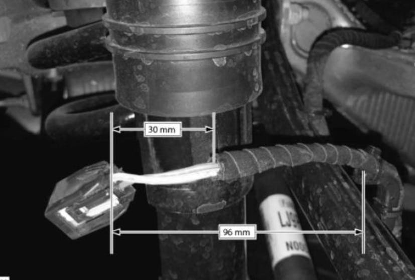 Reinstall the conduit and trim the conduit length 1.2 inches (30mm) from the EPB connector. Reinstall the conduit and trim the conduit length 1.2 inches (30mm) from the EPB connector.