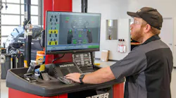 Hunter Engineering's Hawkeye Elite Alignment Machine