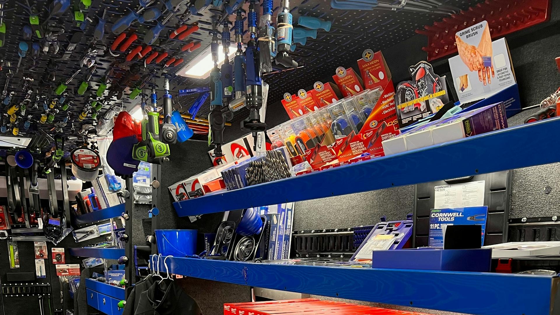 68e555c25fec06f7a477b213 Tracy1