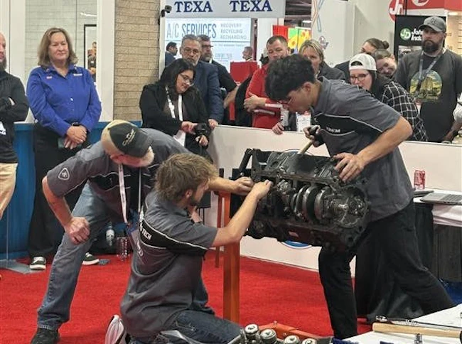 6912280a5de63cd1c3eb6f3c Image