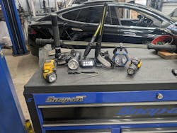 Figure 4 — Most seasoned technicians have more than one type of work light. Here’s a small sampling of some of mine. Figure 4 — Most seasoned technicians have more than one type of work light. Here’s a small sampling of some of mine.