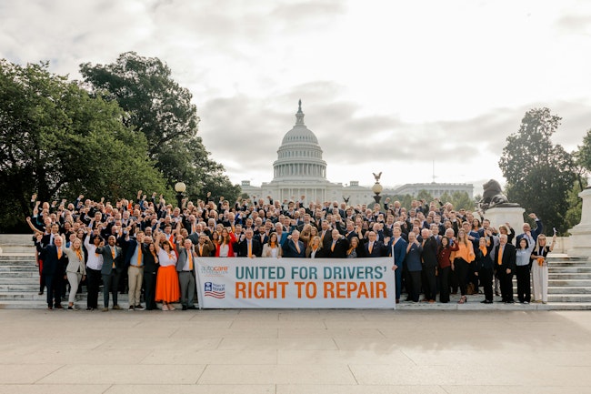 691e36d5c3389e94cd27aa0a Aca Hill Day6