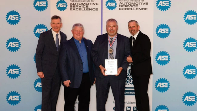 69324583e36e5836f7b853d1 Jason Powell