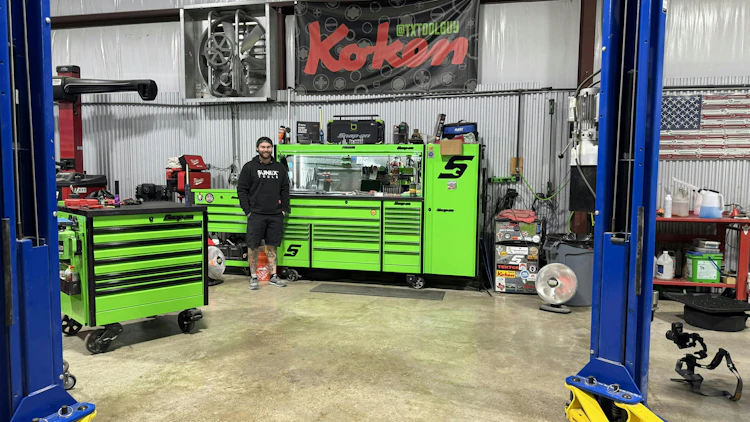 6938776c5c15159005fd6700 691f2fd588ac0b14a9d90b52img 2988