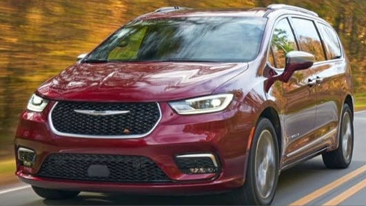 6952b9157120e21f77e88bbb Chrysler