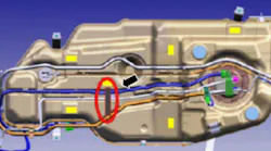 Clean the fuel tank in the circled area as shown here.