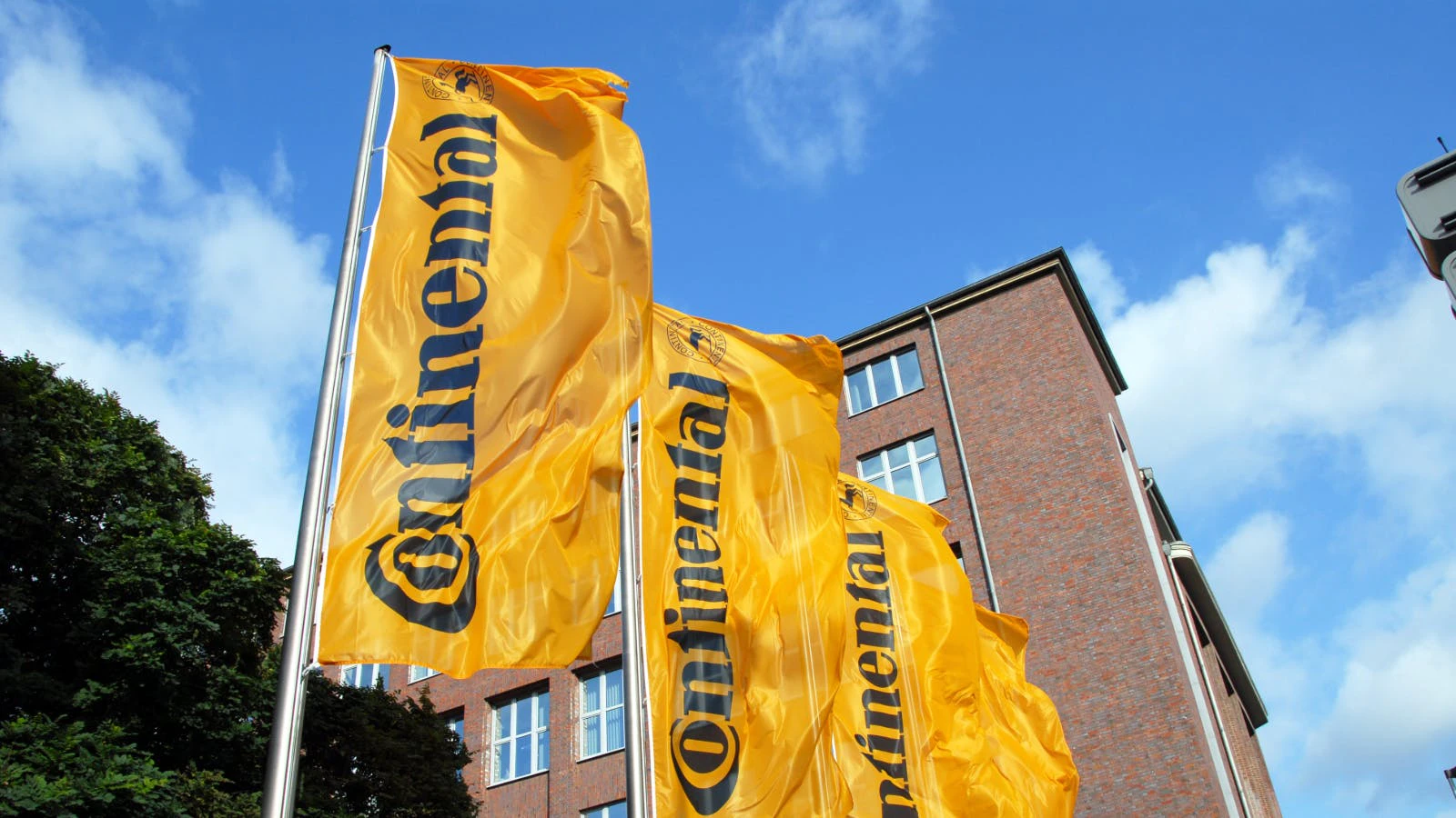 69a969cb527a35e2d63aad2b Continental