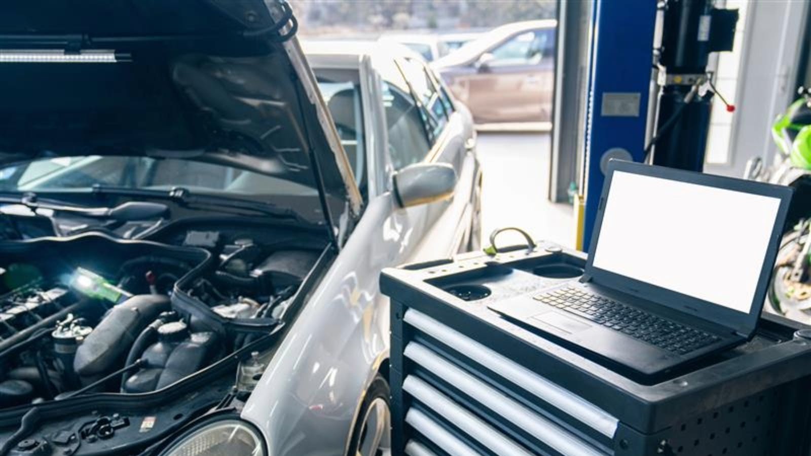 motor_age_april_2026_scharfsinn