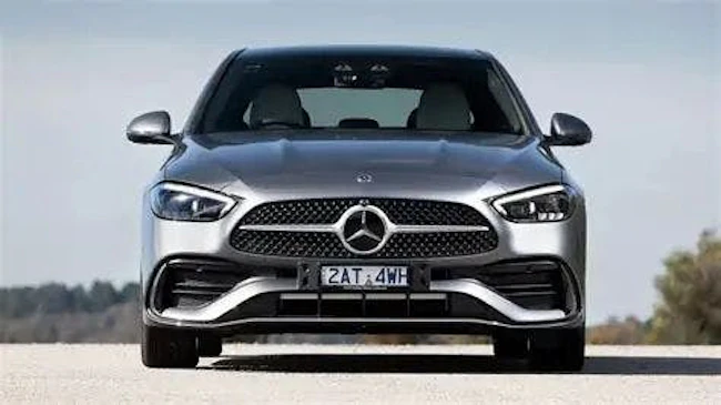 69f9df6cc9e38eb1a7454a8d Benz