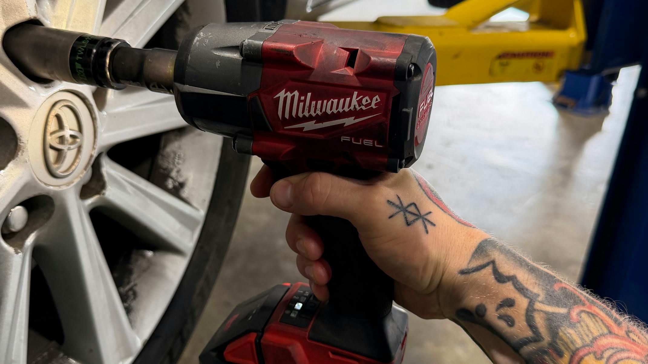 The Milwaukee Tool M18 FUEL 1/2' Mid-Torque Impact Wrench w/ Friction Ring, No.2962-20, is a daily-use tool for me.