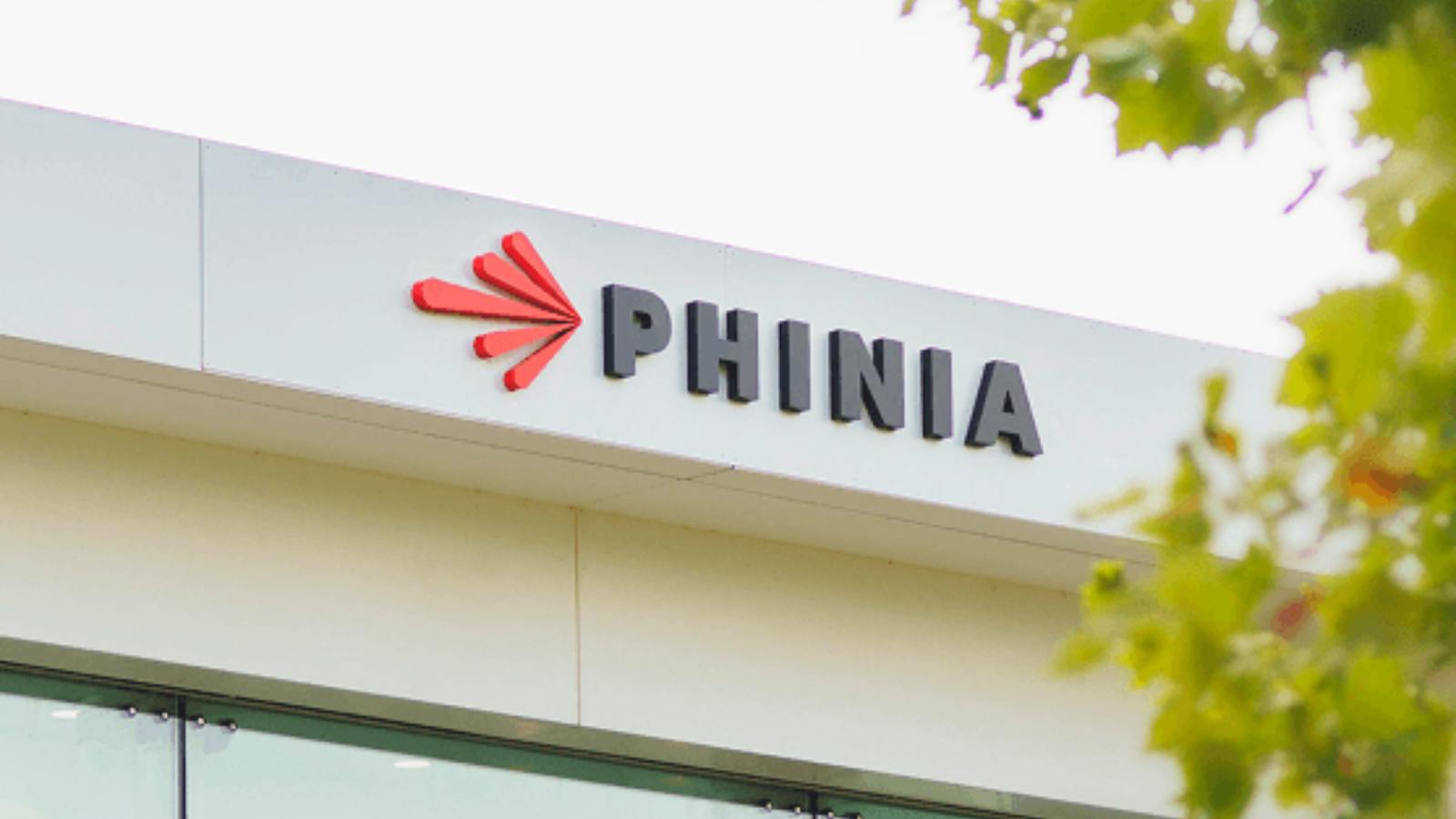 phinia